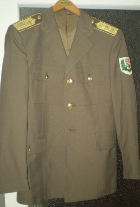 jeszter_oltony_56-os_karjelzessel.jpg