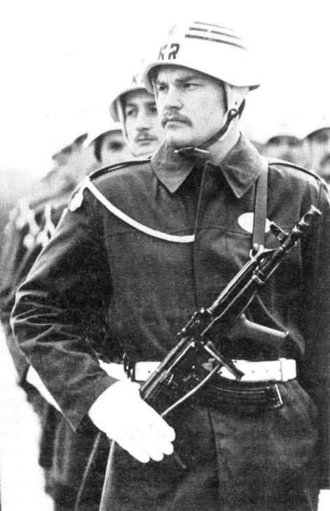 katonai_rendeszek.jpg